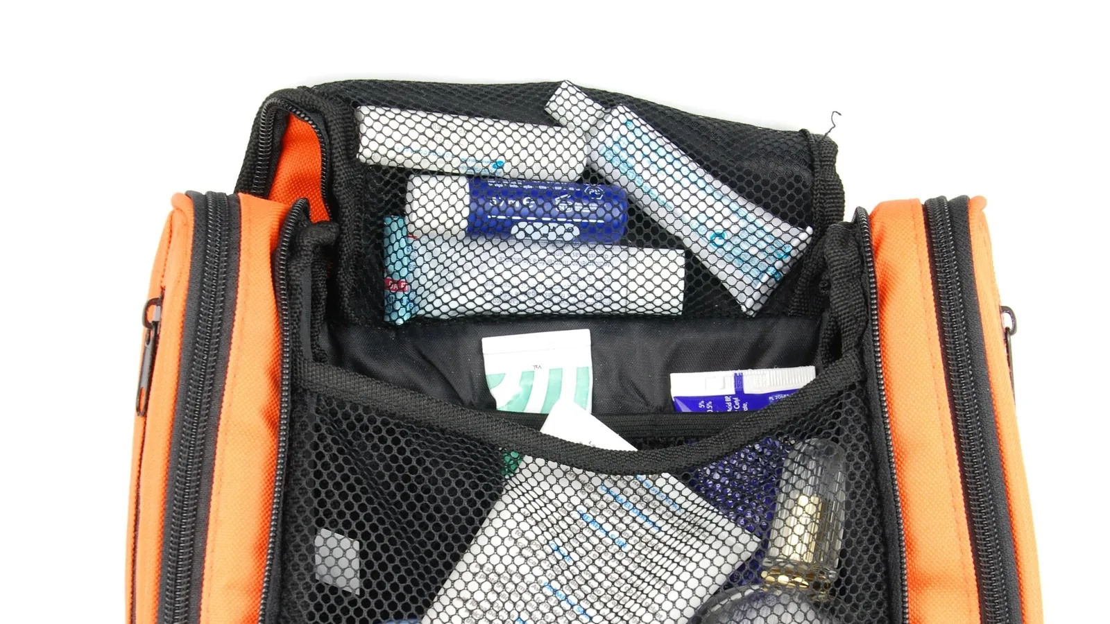 How To Choose A Travel Toiletry Bag That Is Easy To Clean