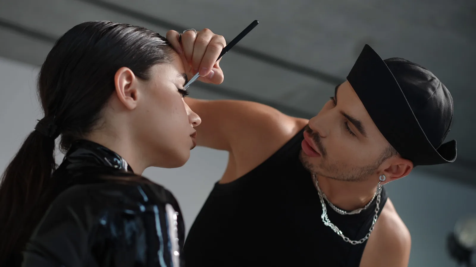 How To Compare Makeup Brush Sets Without Buying Duplicates